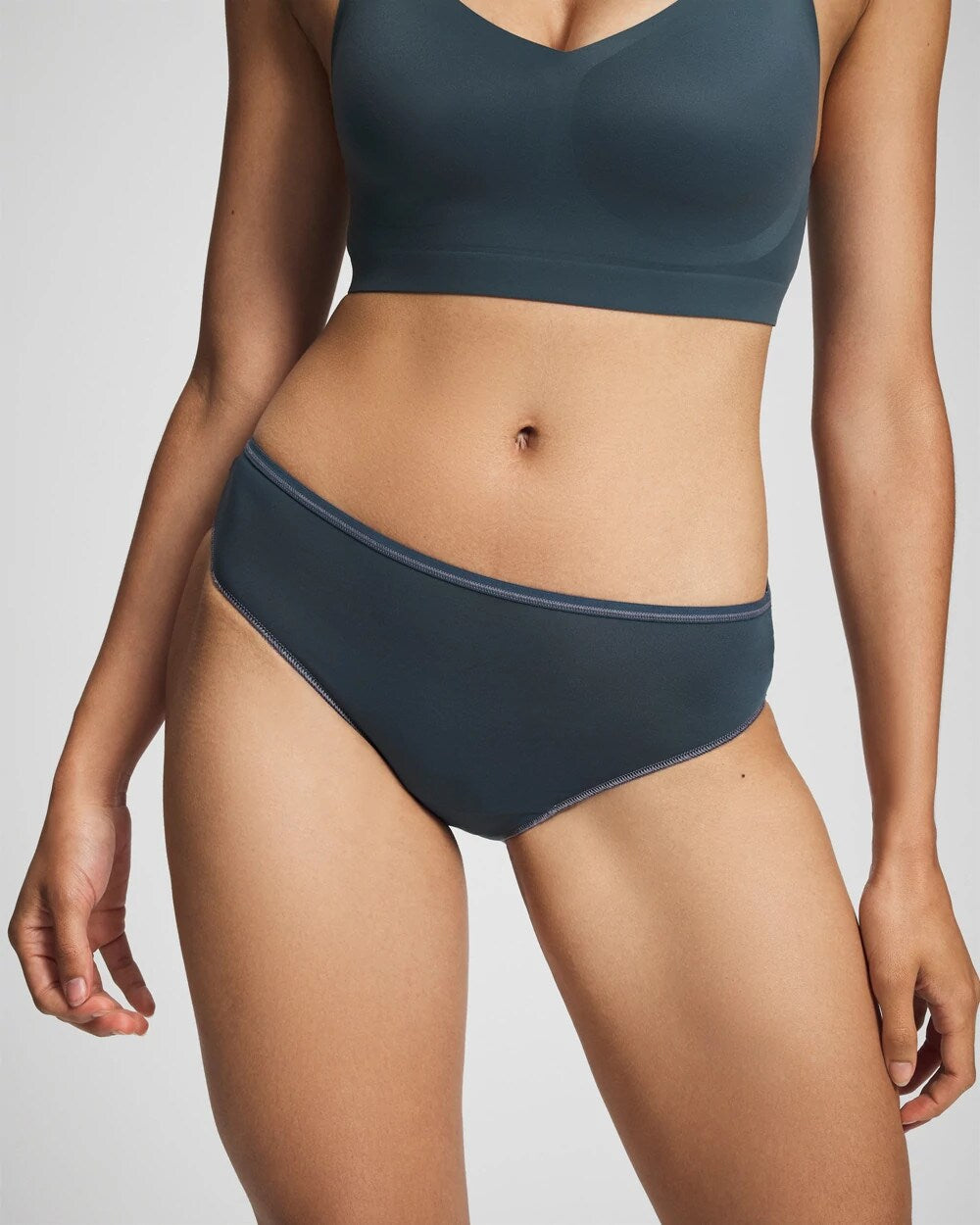 Lace Back Hipster Panty